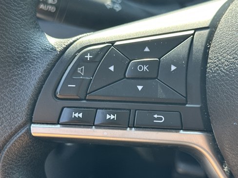 Used 2023 Nissan Sentra SV image 24