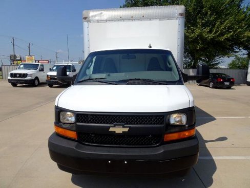 Used 2017 Chevrolet Express 3500 image 9