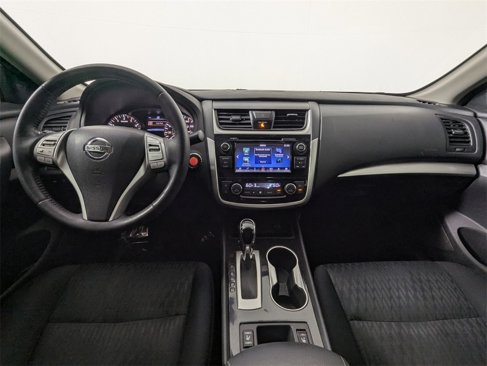 Used 2018 Nissan Altima 2.5 SV w/ 2.5 SV Technology Package image 15
