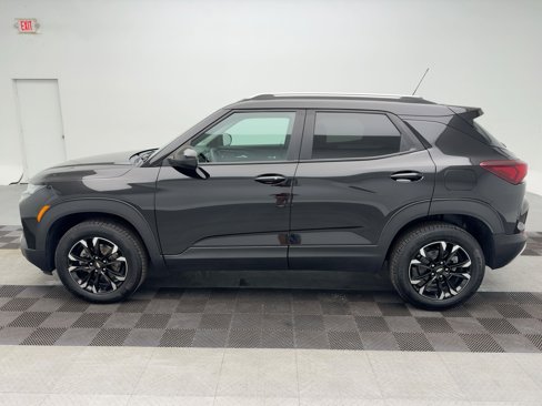 Certified 2022 Chevrolet TrailBlazer LT w/ Convenience Package image 2