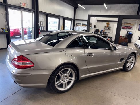 Used 2007 Mercedes-Benz SL 550 w/ Premium Pkg II image 11