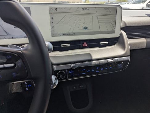 Certified 2022 Hyundai Ioniq 5 SE w/ Cargo Package image 10