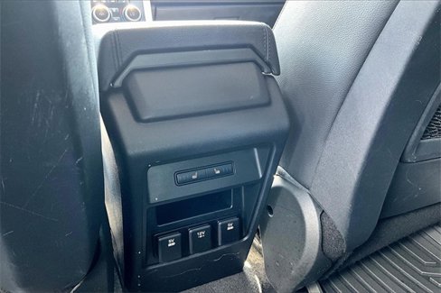 Used 2018 Land Rover Discovery Sport HSE image 31
