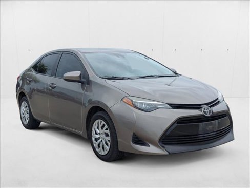 Used 2019 Toyota Corolla LE w/ Carpet Mat Package (TMS) image 3