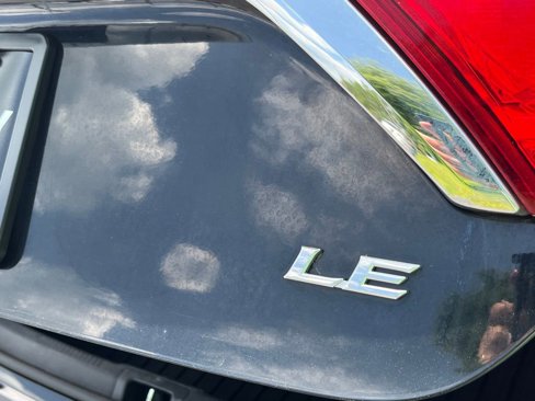 Used 2016 Toyota Camry LE image 29