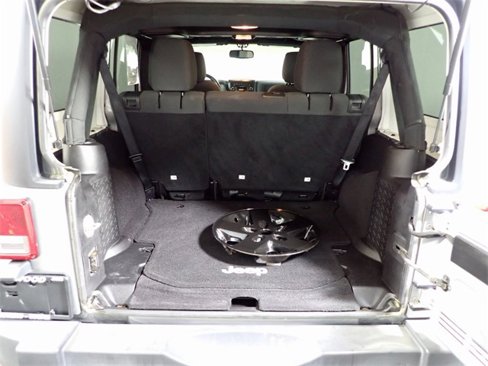 Used 2015 Jeep Wrangler Unlimited Sport w/ Quick Order Package 24S image 12