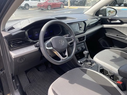 Used 2022 Volkswagen Taos S image 12
