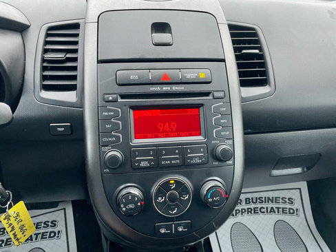 Used 2013 Kia Soul + image 16