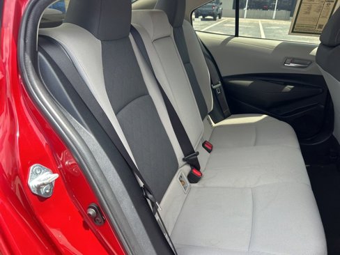 Used 2020 Toyota Corolla LE image 25