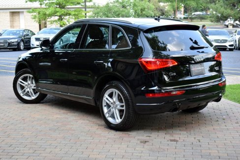 Used 2017 Audi Q5 2.0T Premium Plus w/ Technology Package image 10
