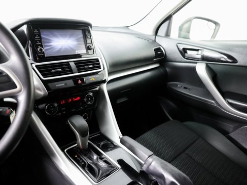 Used 2020 Mitsubishi Eclipse Cross ES image 30
