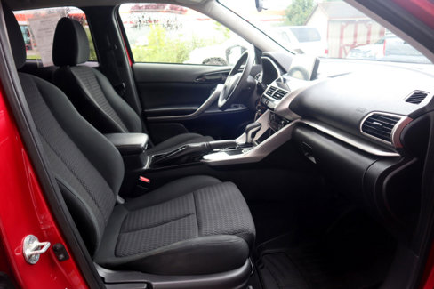 Used 2018 Mitsubishi Eclipse Cross LE image 36