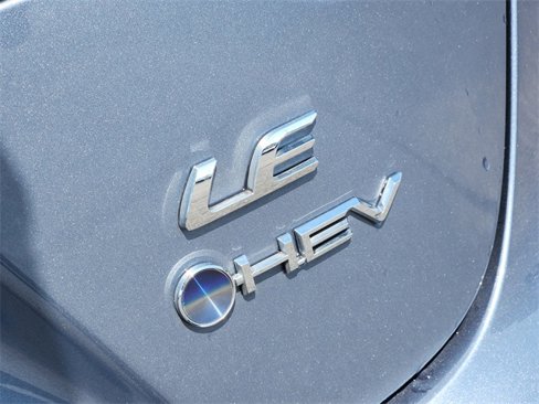 Used 2025 Toyota Corolla LE image 5