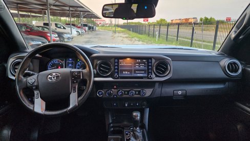 Used 2020 Toyota Tacoma TRD Off-Road image 32