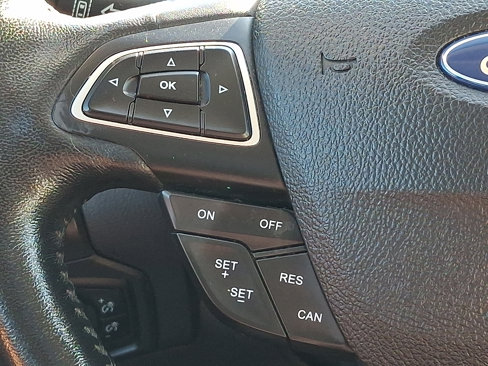 Used 2015 Ford Focus Titanium w/ Titanium Technology Package image 21