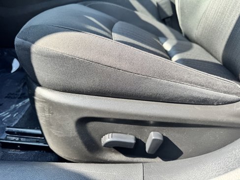 Used 2024 Nissan Altima 2.5 SV image 16