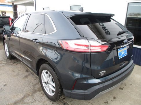 Used 2023 Ford Edge SEL w/ Convenience Package image 7