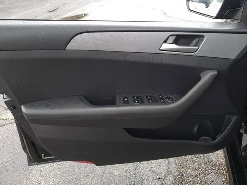 Used 2018 Hyundai Sonata SE image 10