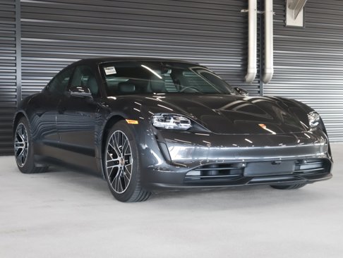 Used 2023 Porsche Taycan image 7