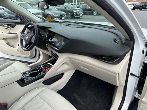 Certified 2021 Buick Envision Avenir image 30