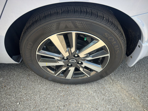 New 2025 Nissan Versa SV w/ Trunk Package image 23