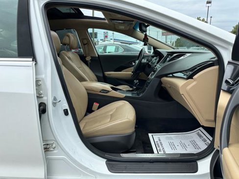 Used 2013 Hyundai Azera w/ Technology Pkg image 18