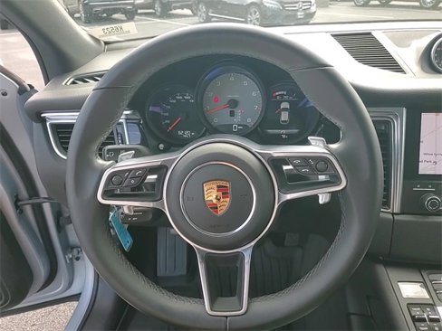 Used 2018 Porsche Macan S image 13