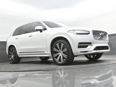 Certified 2023 Volvo XC90 B6 Ultimate image 40