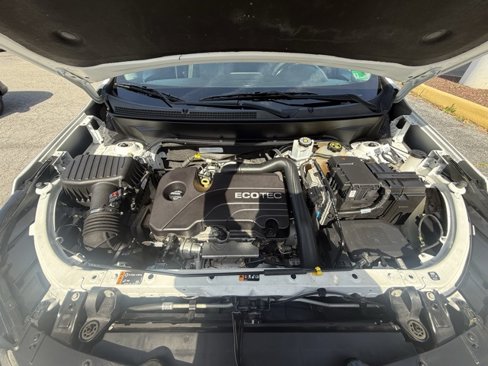 Used 2019 Chevrolet Equinox LT image 11