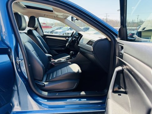 Used 2021 Volkswagen Jetta SE image 17