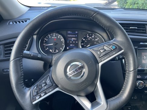 Used 2019 Nissan Rogue SL image 9