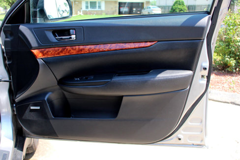Used 2011 Subaru Outback 2.5i Limited image 35