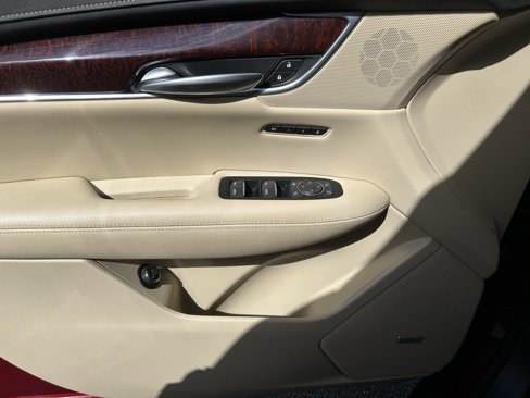 Used 2019 Cadillac XT5 Luxury image 30