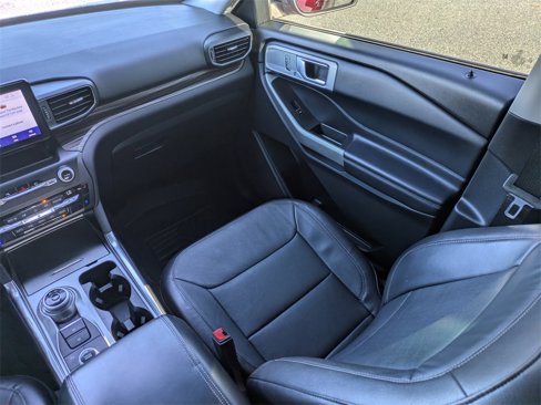 Used 2020 Ford Explorer Limited image 19