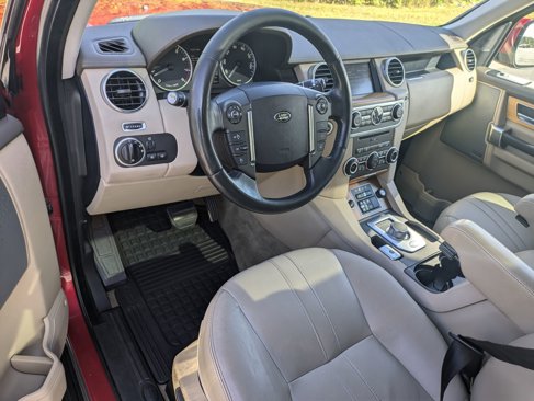 Used 2016 Land Rover LR4 HSE image 9