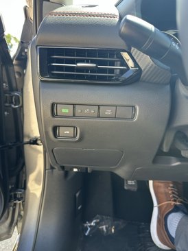 Used 2023 Nissan Sentra SR w/ Trunk Package image 19
