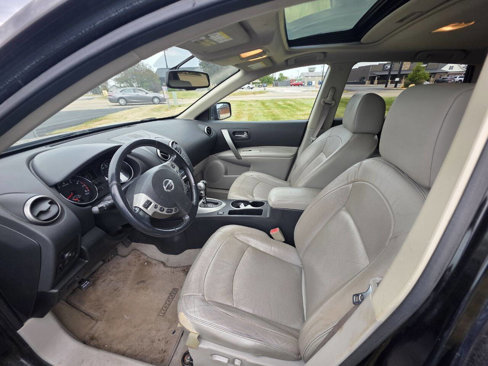 Used 2011 Nissan Rogue SV w/ SL Pkg image 9