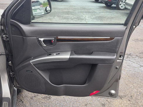 Used 2011 Hyundai Santa Fe Limited w/ Navigation Pkg 4 image 11