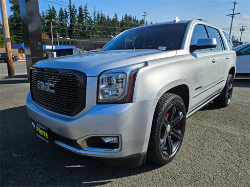 Used 2017 GMC Yukon Denali w/ Open Road Package image 7