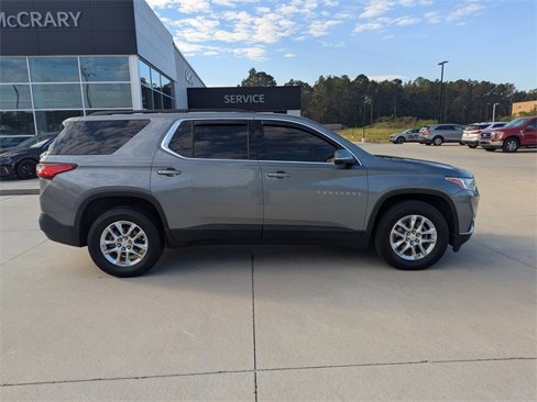 Used 2021 Chevrolet Traverse LT w/ LPO, Floor Liner Package image 2