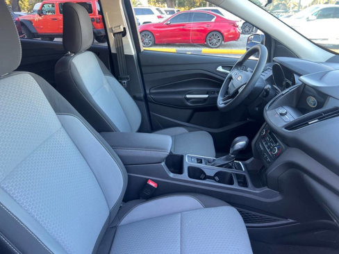 Used 2019 Ford Escape SE image 8