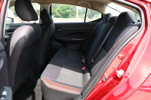 Used 2020 Nissan Versa SR image 21