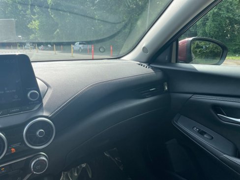 Used 2024 Nissan Sentra SV image 31