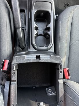 Used 2025 Jeep Wrangler Sport image 15