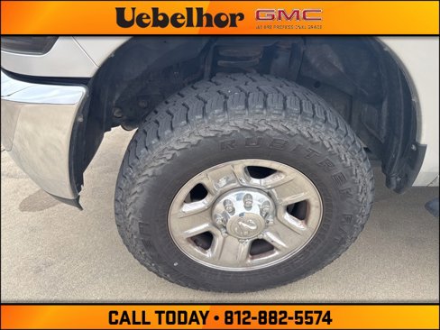 Used 2016 RAM 2500 SLT image 10