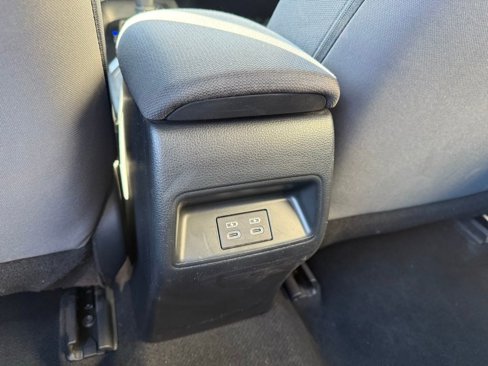 Used 2023 Toyota Corolla LE image 18