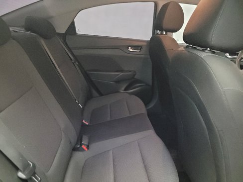 Used 2020 Hyundai Accent SE image 19