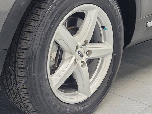 Used 2019 Ford Explorer XLT w/ Equipment Group 201A image 31