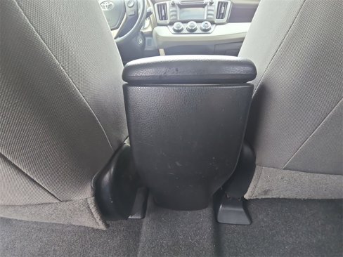 Used 2015 Toyota RAV4 LE image 22