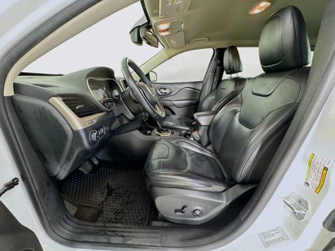 Used 2015 Jeep Cherokee Latitude w/ Comfort/Convenience Group image 23